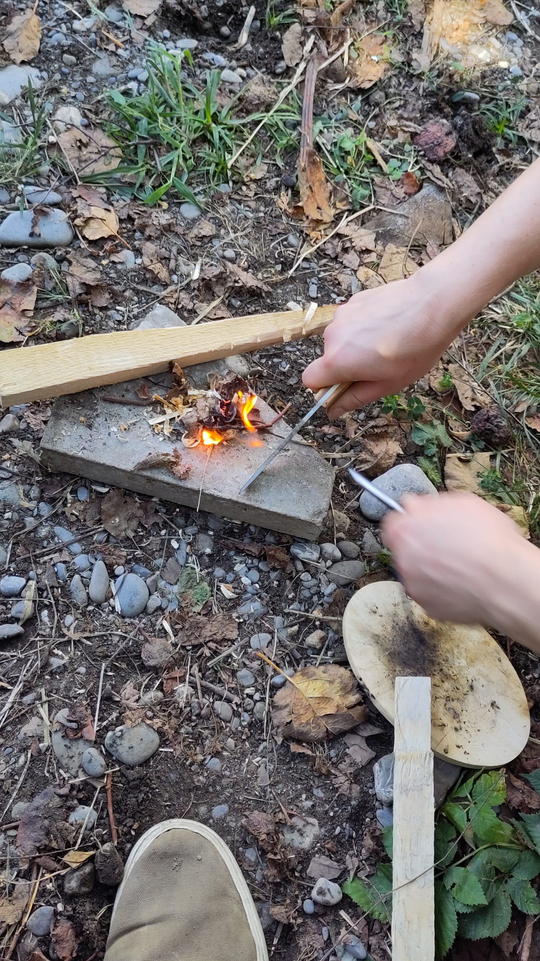 Dokumentationsbild aus dem Beitrag «Erlebniskurs «Bushcraft, Survival…», importiert ohne EXIF-Daten