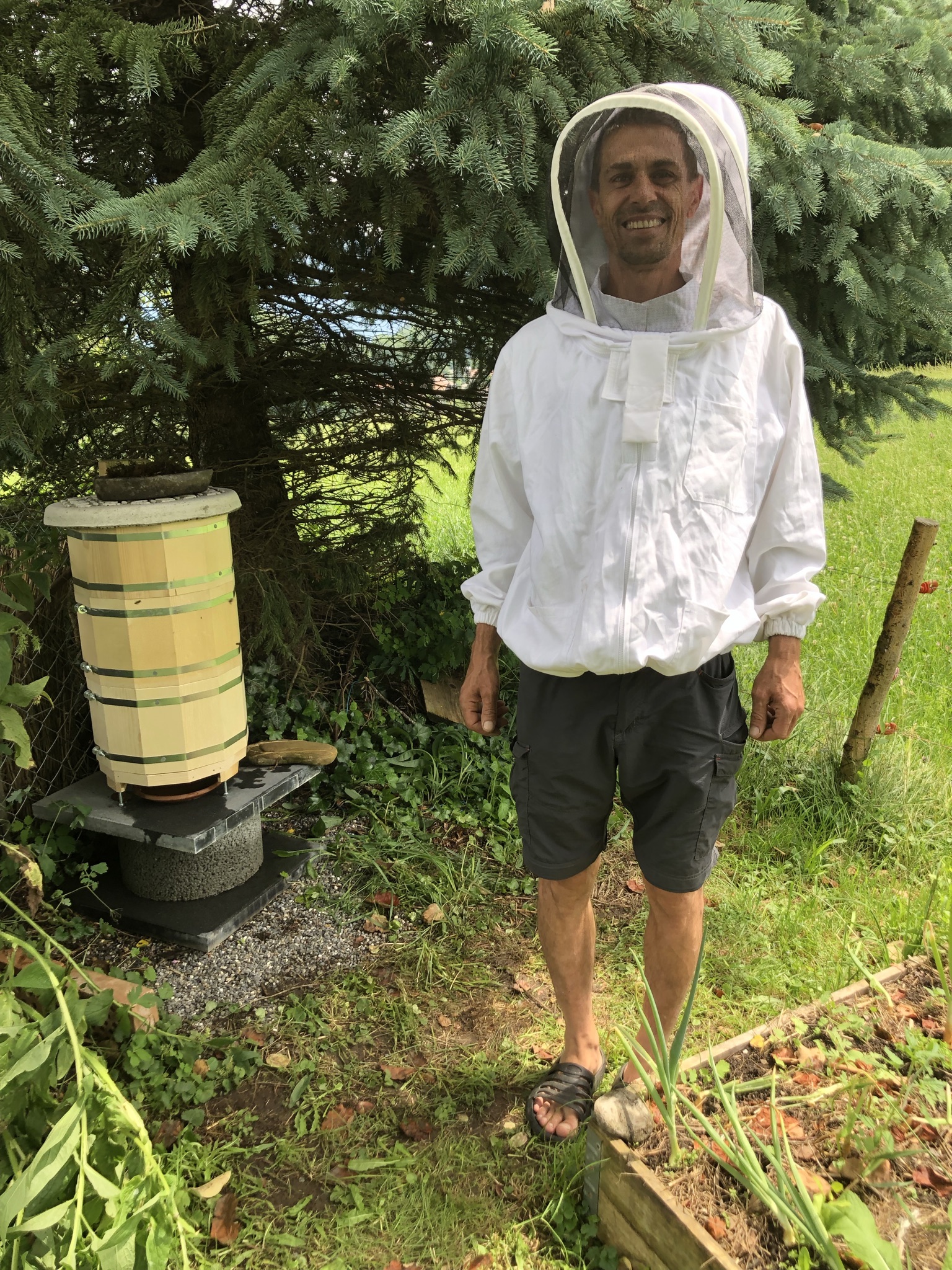 Aufnahme zum Beitrag «Erster Bienenschwarm Schwarzenbach», Juni 2021, aufgenommen mit iPhone 8
