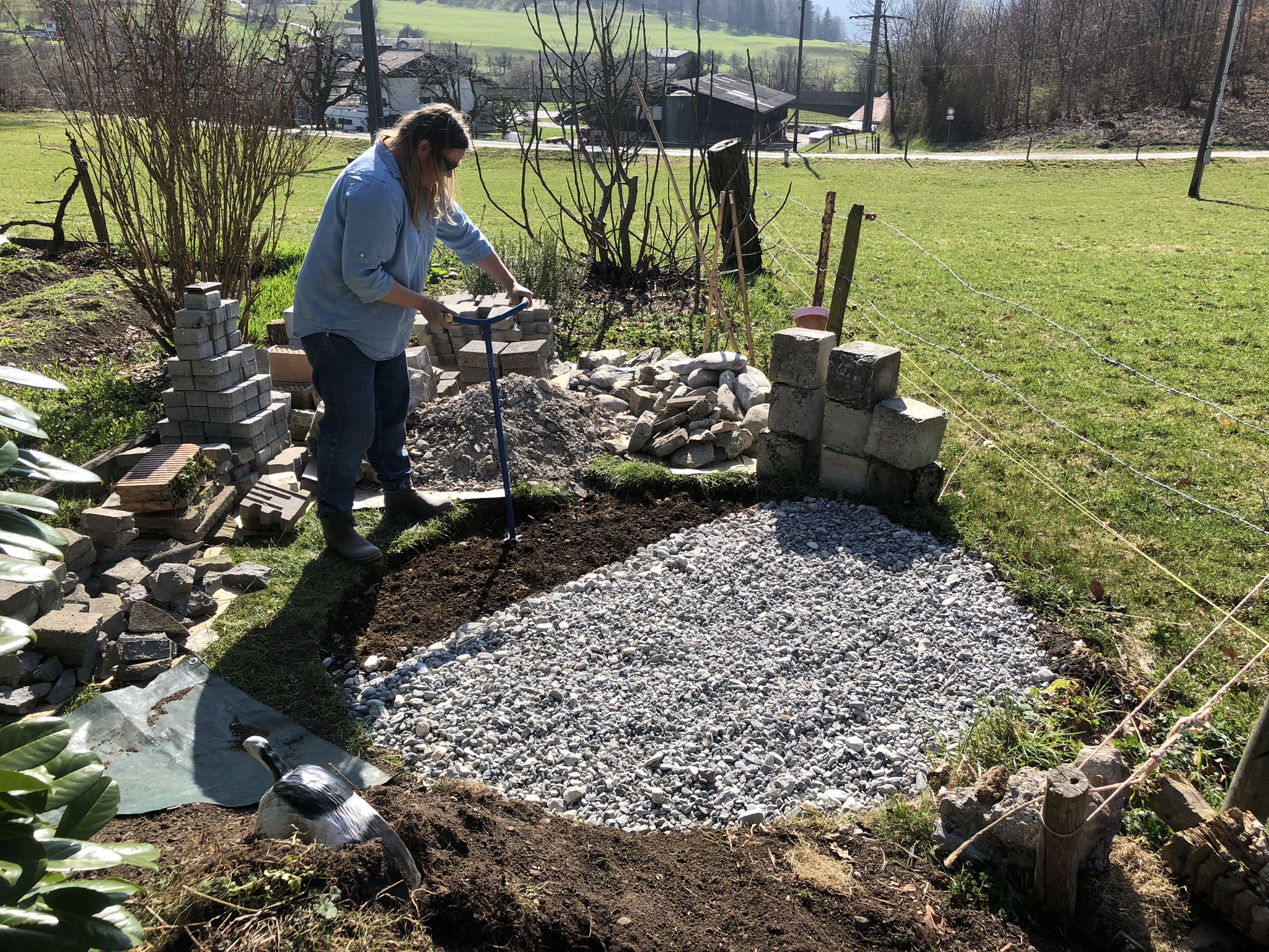 Aufnahme aus der Dokumentation «Kräuterspirale Schwarzenbach», März 2019, aufgenommen mit iPhone 8