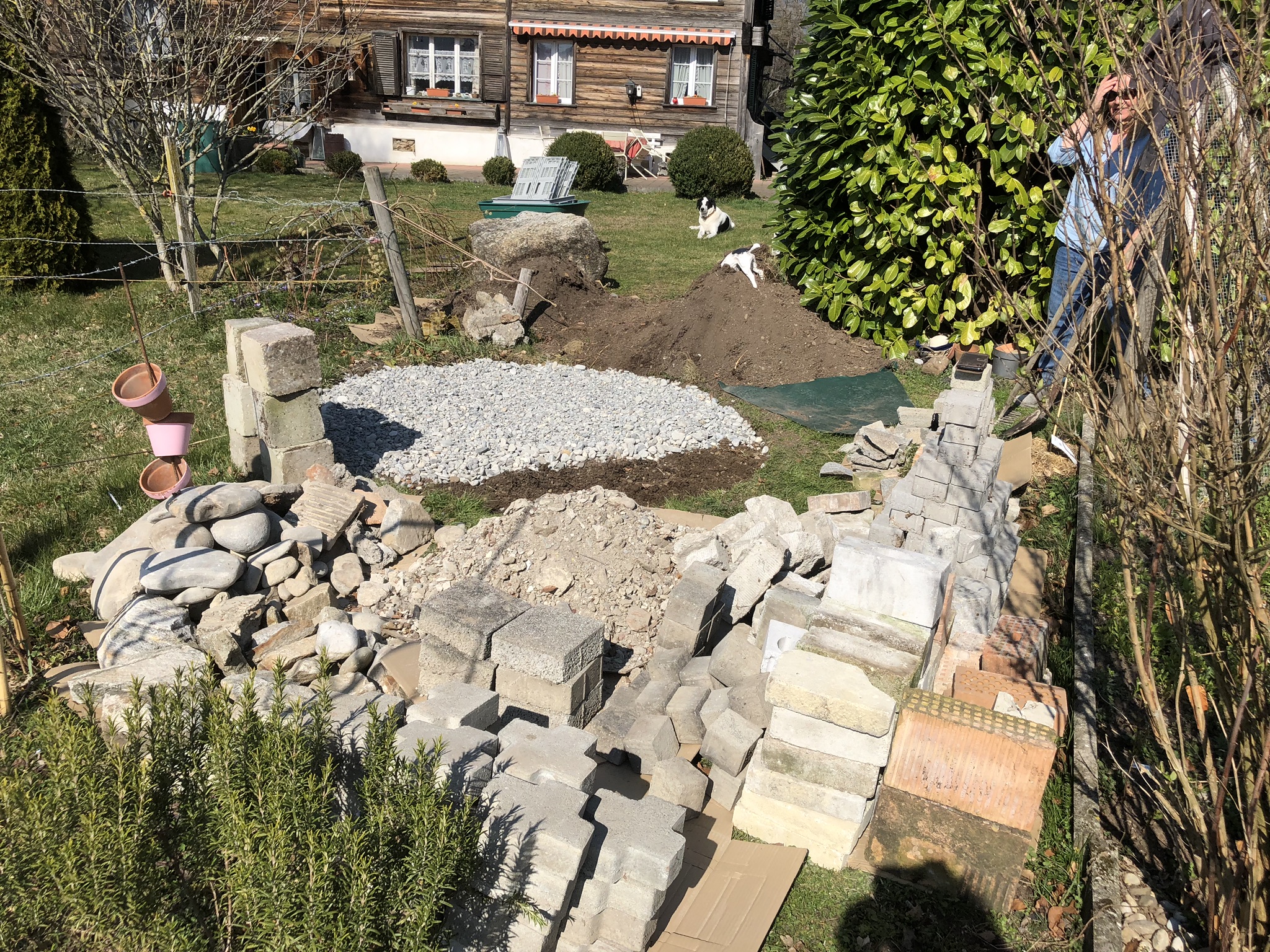 Aufnahme aus der Dokumentation «Kräuterspirale Schwarzenbach», März 2019, aufgenommen mit iPhone 8